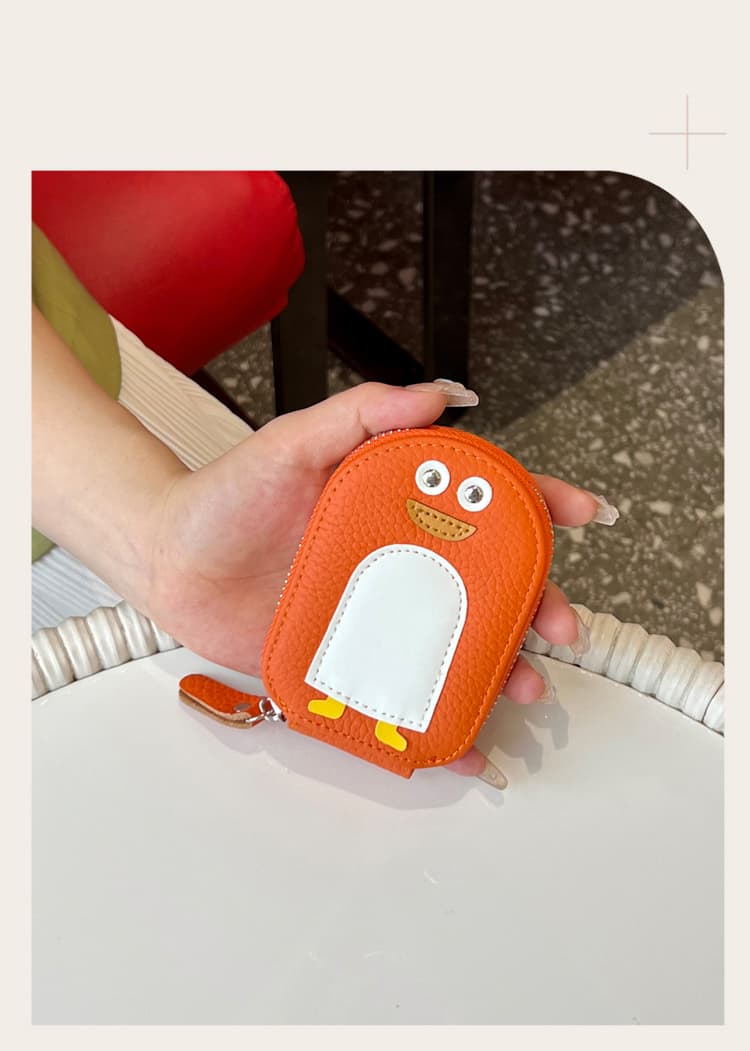 動物モチーフ ファスナー付きコンパクト革素材名刺入れ