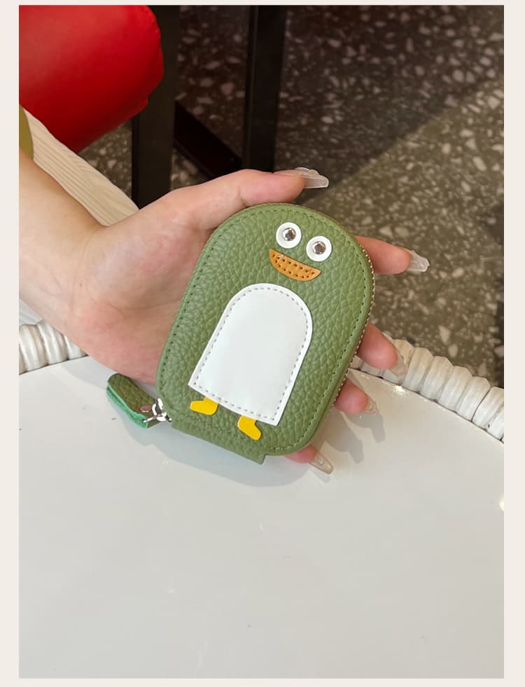 動物モチーフ ファスナー付きコンパクト革素材名刺入れ